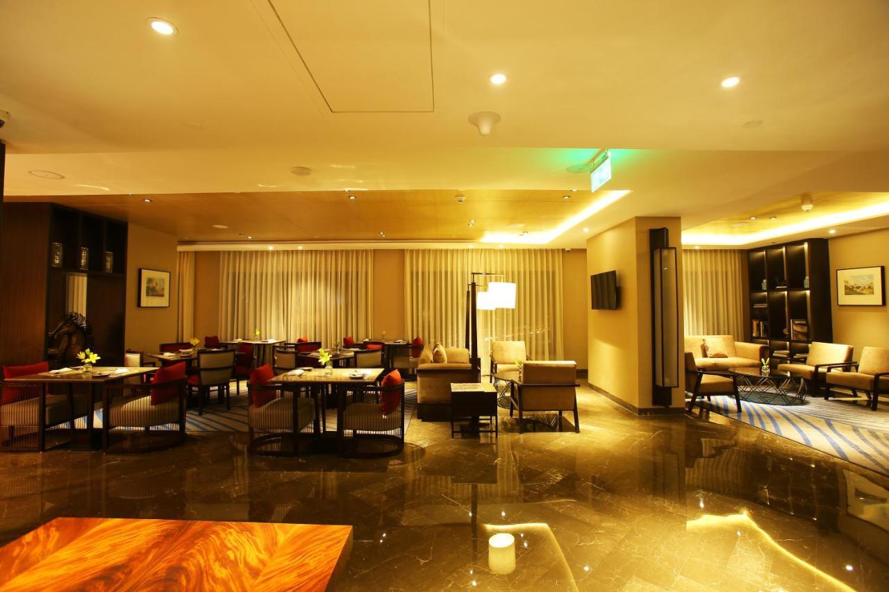 Hotel Crowne Plaza Mayur Vihar Noida By Ihg