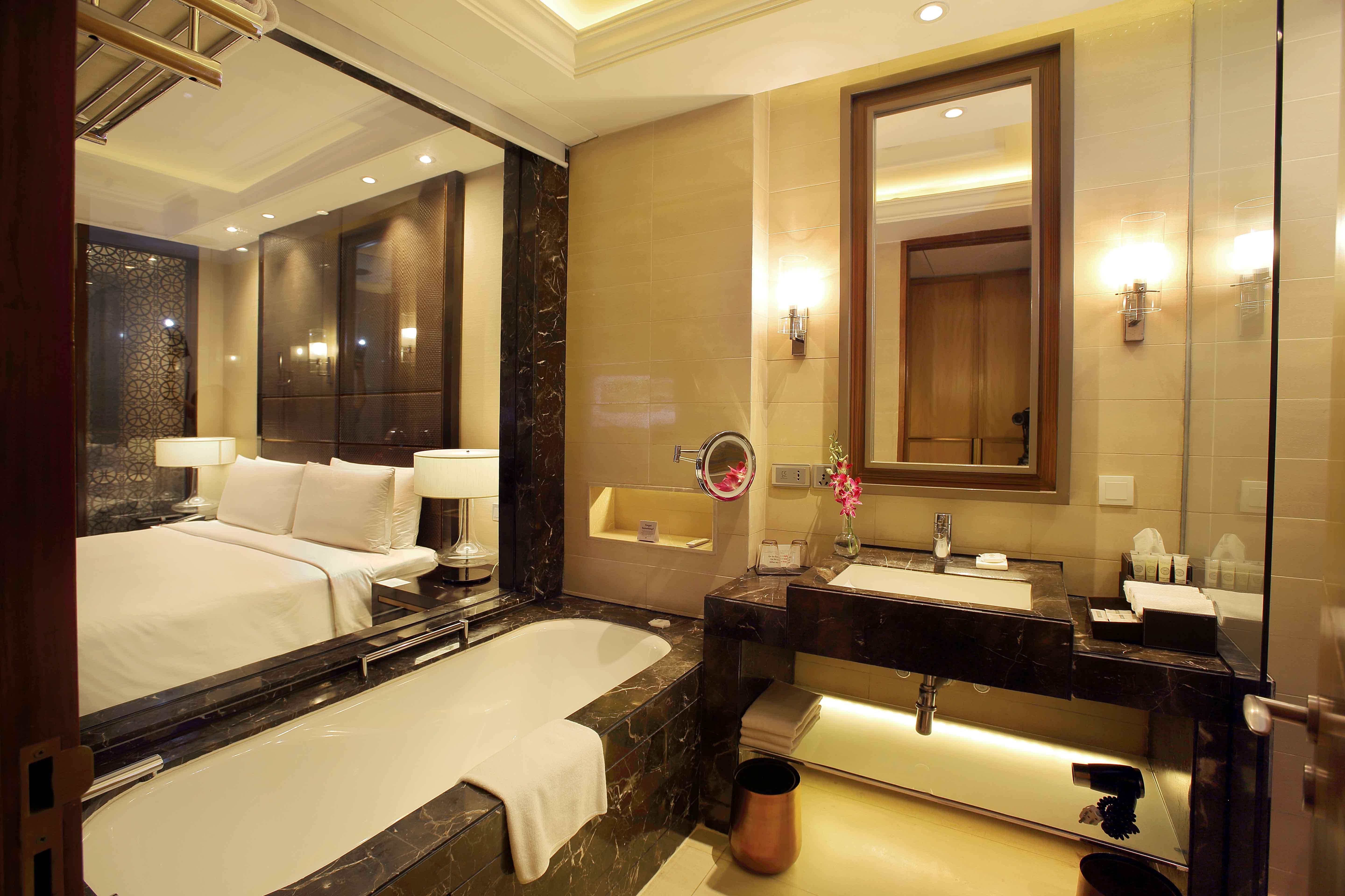 Hotel Crowne Plaza Mayur Vihar Noida By Ihg New Delhi