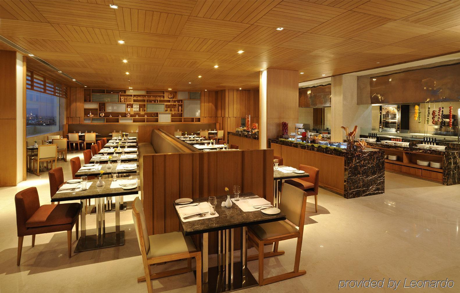 Hotel Crowne Plaza Mayur Vihar Noida By Ihg